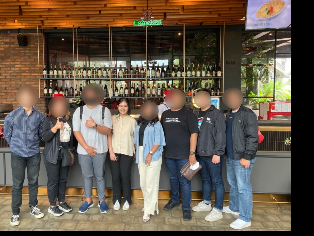 Executive Connect Lunch Meeting with GudangAda Team